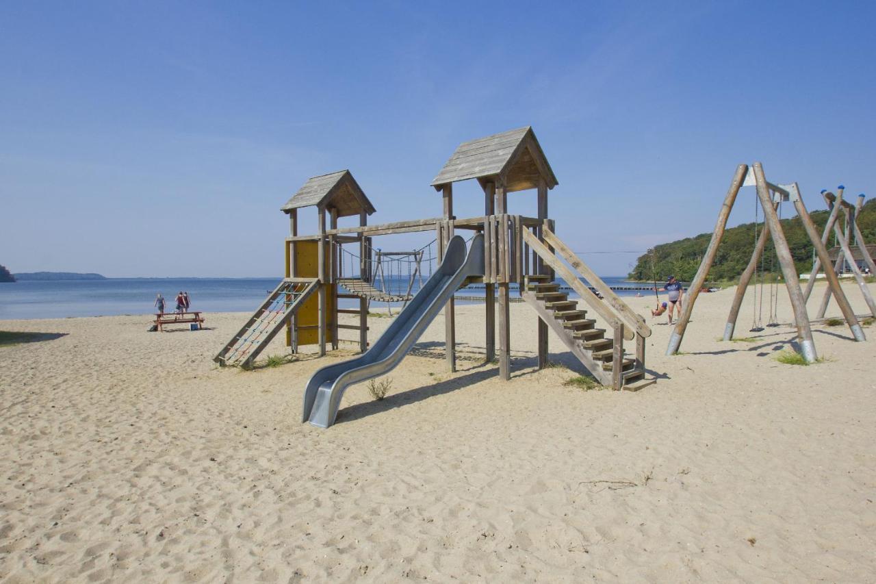 Ferienresidenz Zwei Bodden Fewo2-8 - Balkon, Sauna, Kamin Lietzow Εξωτερικό φωτογραφία